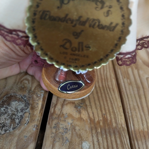 Vintage Big Eye Bradley's Wonderful World of Dolls Carrie Doll 80s - Picture 7 of 10